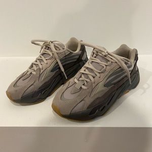 Yeezy Boost 700 V2 Tephra